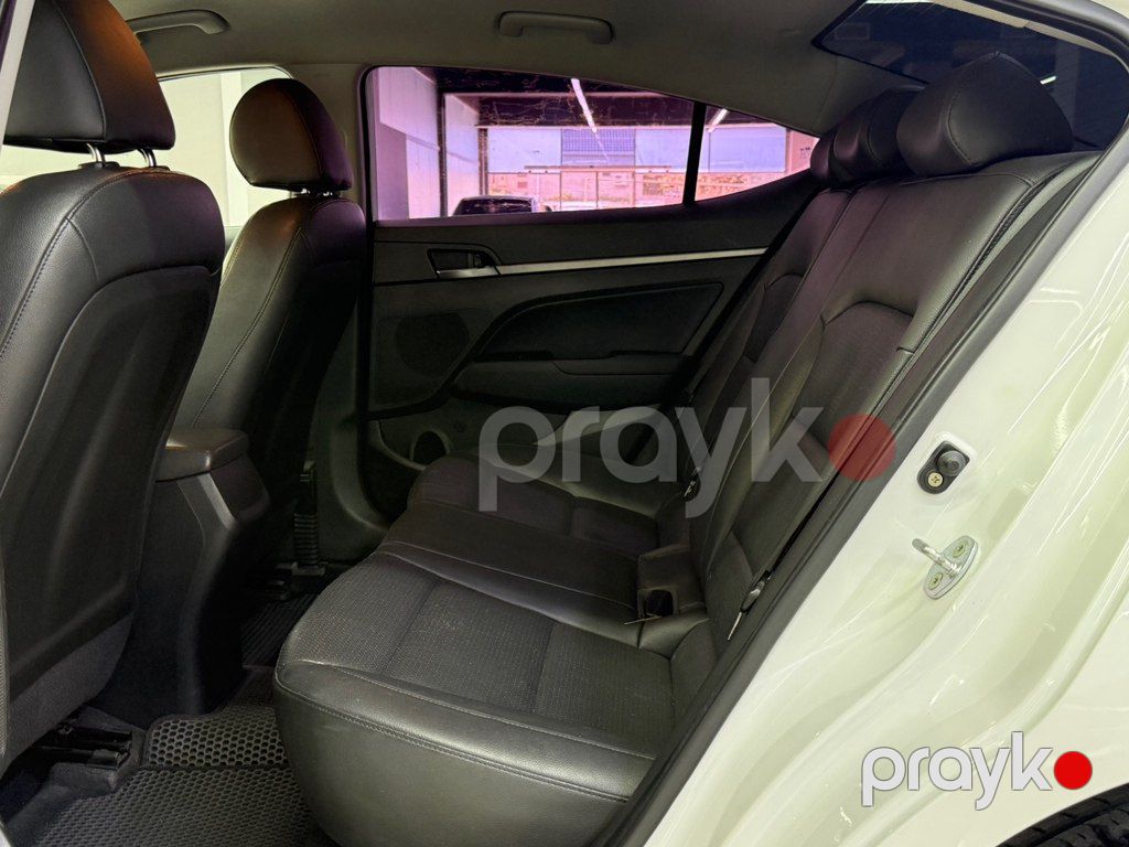 Hyundai Avante, 1.6 L, 2016 il, 210 000 km — Avtomobillər, Bakı (11)