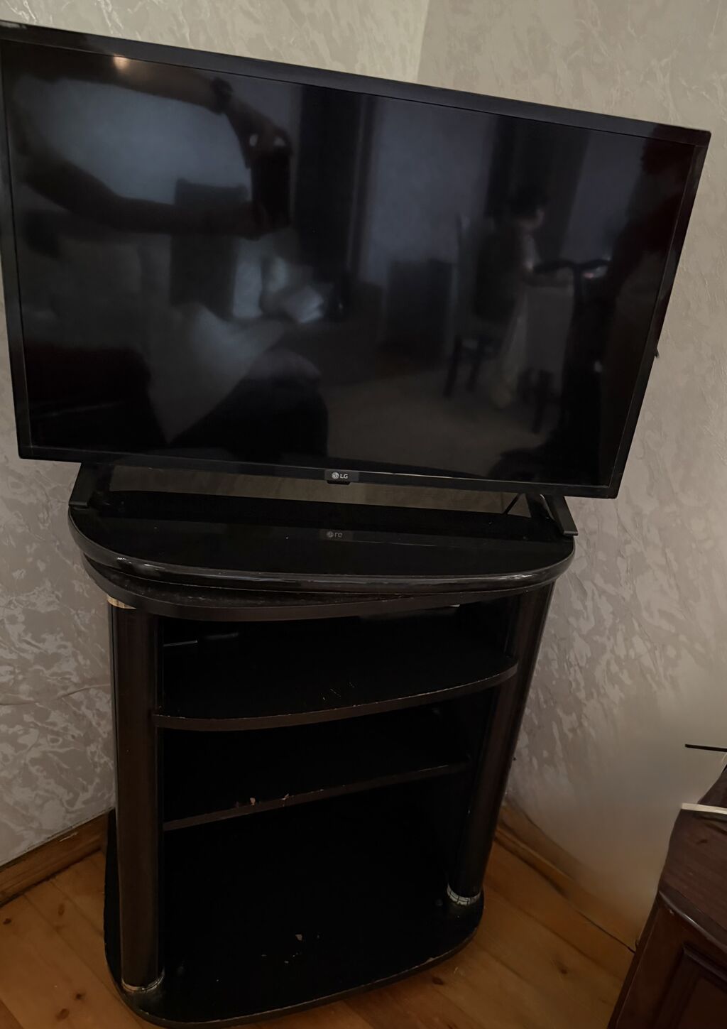 LG televizor + TV stendi - Brend/model: LG (LED LCD panel) - Ekran — Televizorlar, Mehdiabad (3)