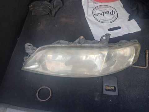 Opel Vectra farası — Bakı