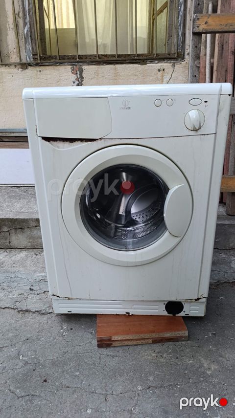Indesit paltaryuyan maşın, ön yükləməli model. Model: Indesit WI 60 X