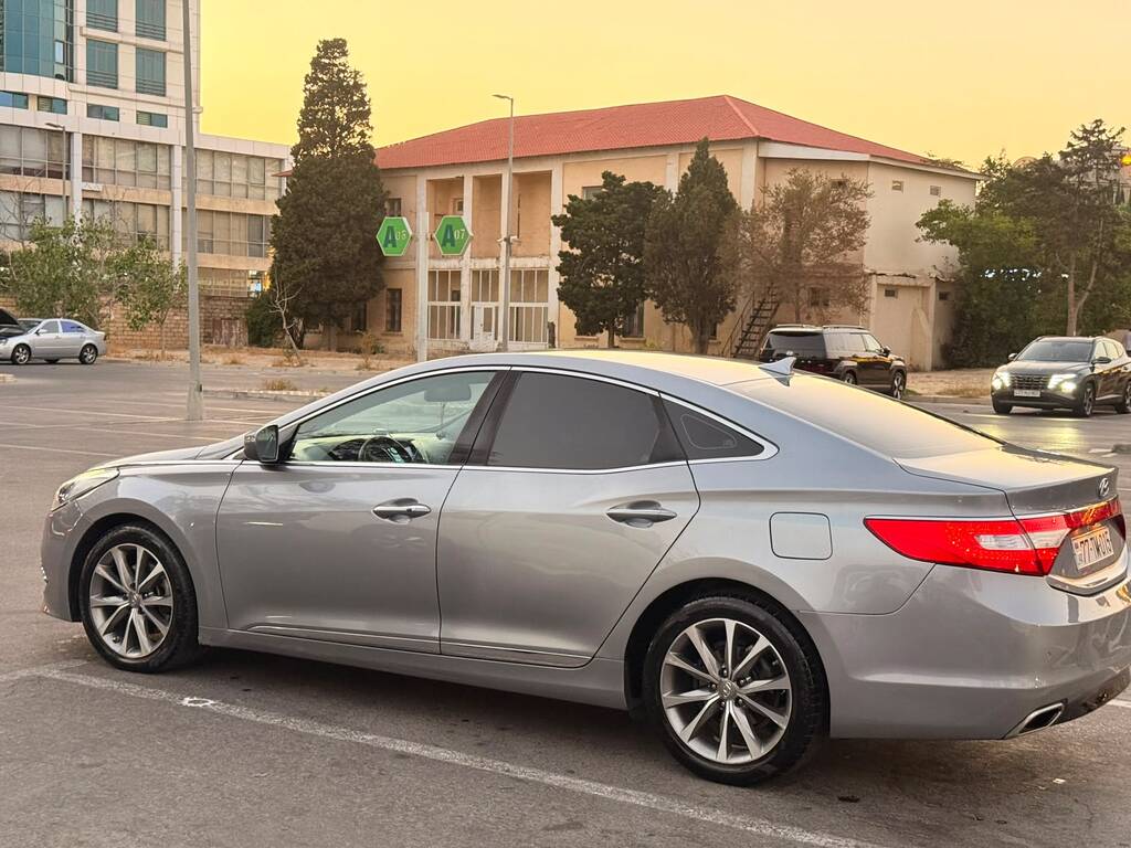 Hyundai Grandeur, 2.2 L, 2014 il, 361 000 km — Avtomobillər, Bakı (4)