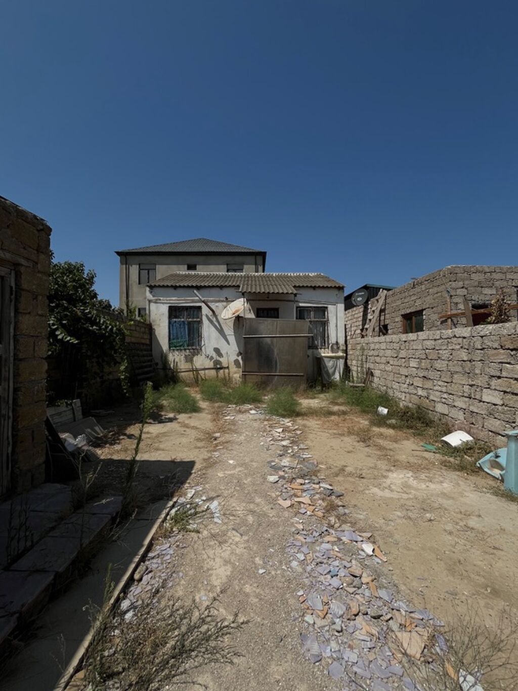 Salam ev 3 otaxlidi senetli evdir unvan Suarxani rayonu Dədəqorqud — Daşınmaz əmlak, Bakı (3)