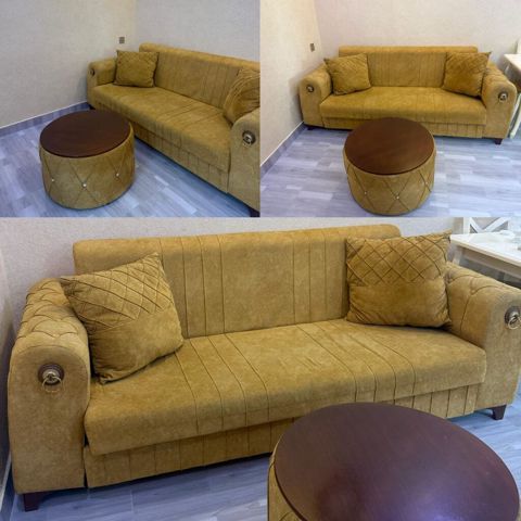 Divan satılır pufiklə birlikdə 160₼. Açılır bazası var.Ünvan — Bakı