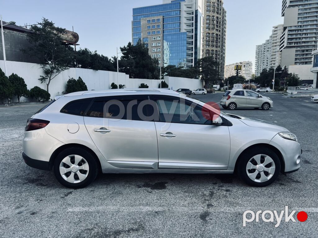 Renault Megane Estate (universaI) – gümüşü rəng Texniki və daxili — Avto, Bakı (3)