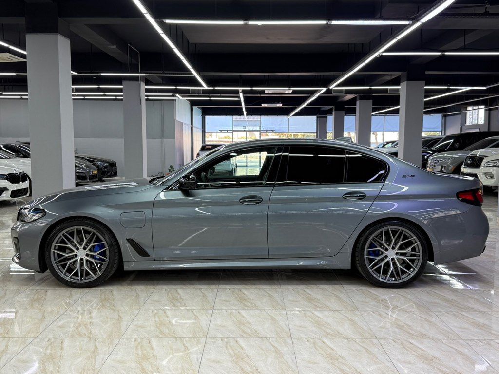 BMW 530e, 2.0 L, 12 kWh, 2017 il, 149 000 km — Avtomobillər, Bakı (4)