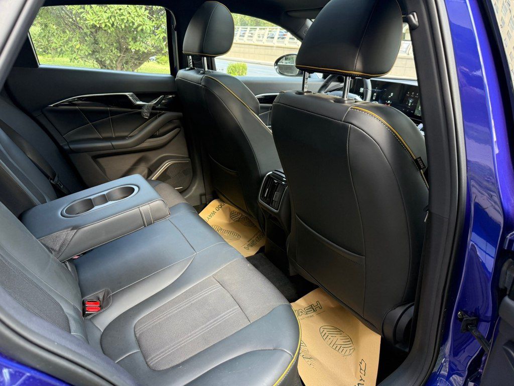 Bestune B70S, 2.0 L, 2023 il, yeni — Avtomobillər, Bakı (11)