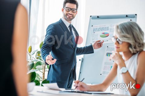 Reklam meneceri tələb olunur — Bakı