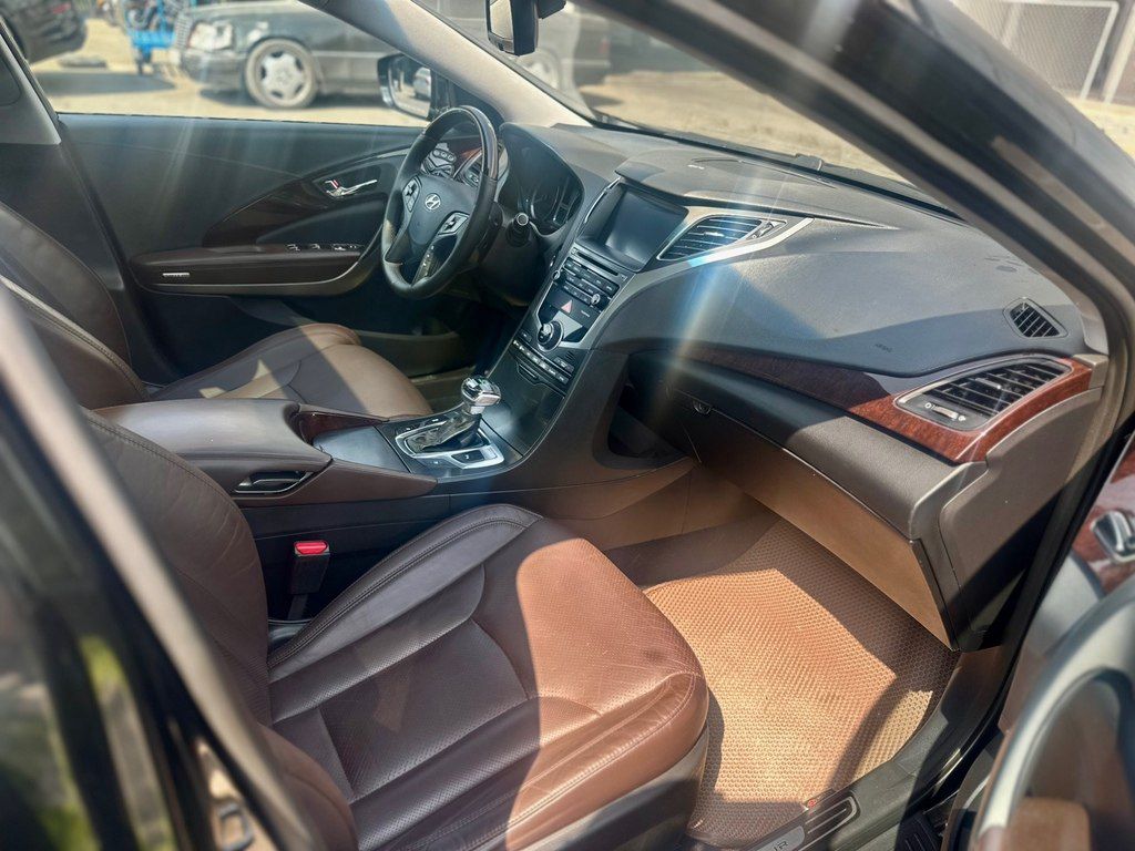 Hyundai Grandeur, 2.2 L, 2014 il, 139 500 km — Avtomobillər, Bakı (11)