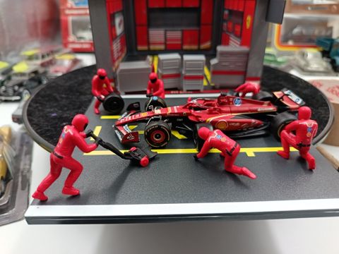 Pit stop dioarama 1/43 — Bakı