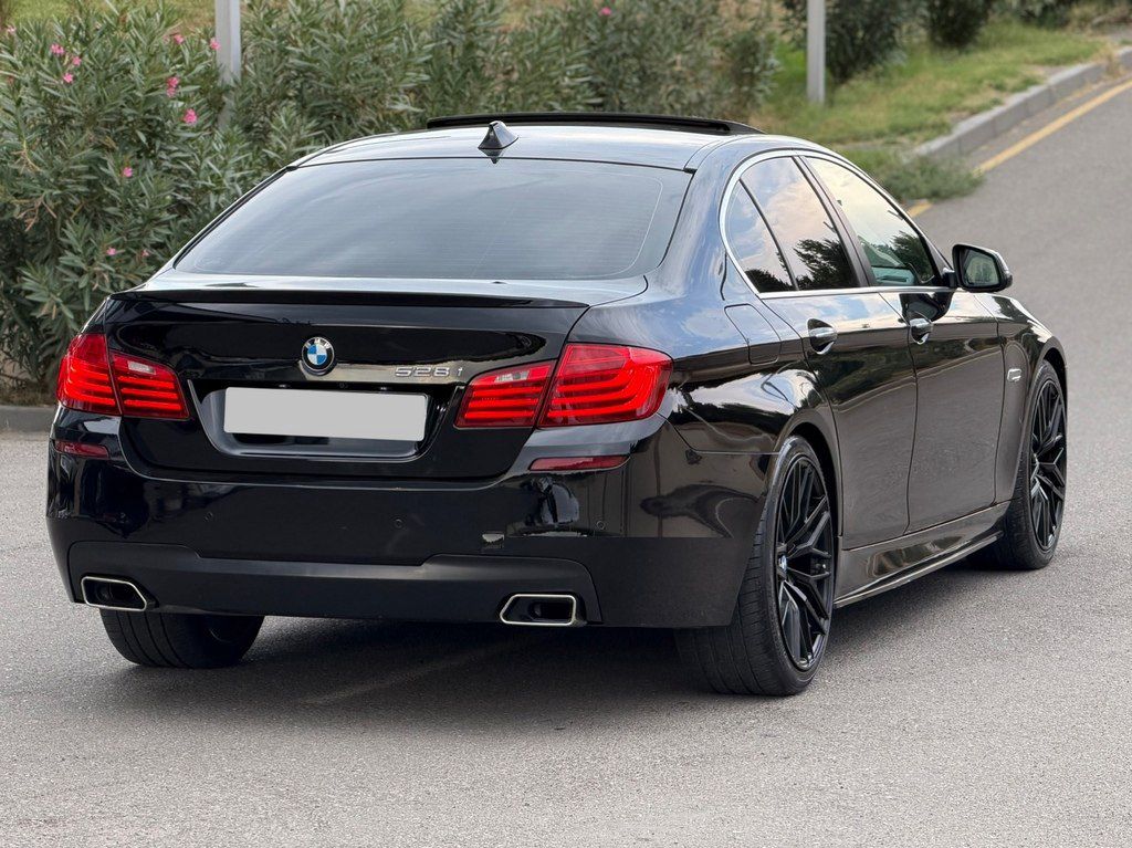 BMW 528, 2.0 L, 2016 il, 136 000 km — Avtomobillər, Gəncə (9)