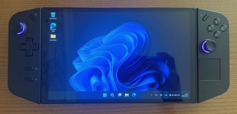 Portativ oyun konsolu – Windows əməliyyat sistemli əl kompüteri — Sumqayıt