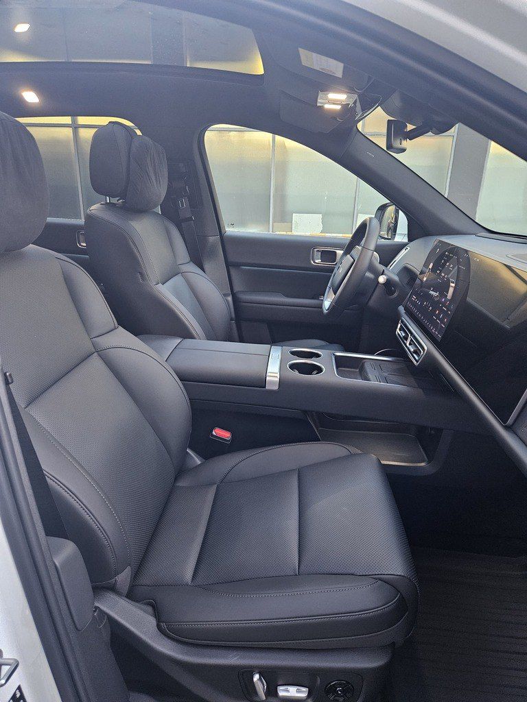 Li Auto L6, 1.5 L, 36.8 kWh, 2025 il, 4 000 km — Avtomobillər, Bakı (8)
