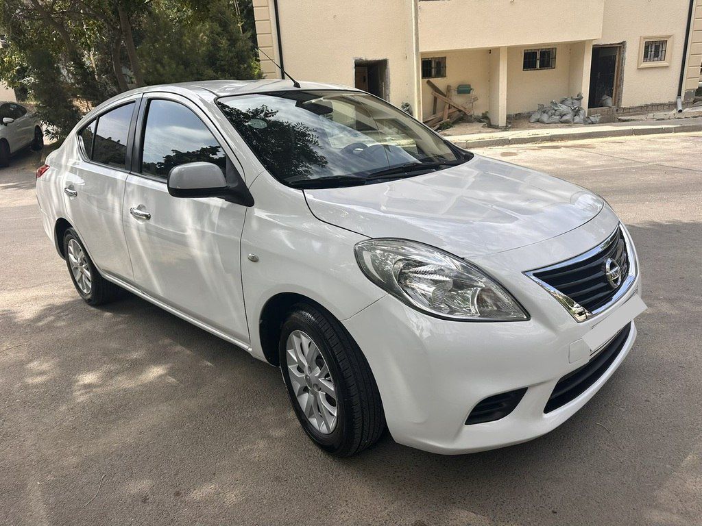 Nissan Sunny, 1.5 L, 2013 il, 255 000 km — Avtomobillər, Bakı (2)