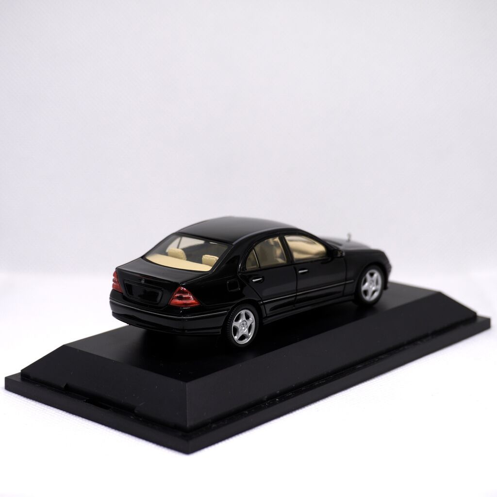 Mercedes-Benz C-Klasse W203 modeli, diler versiya İstehsalçı — Mallar, Xırdalan (3)