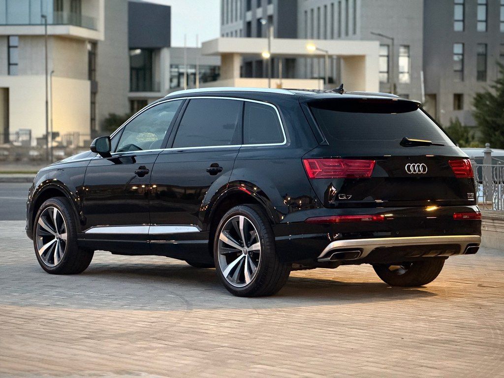 Audi Q7, 2.0 L, 2018 il, 161 000 km — Avtomobillər, Bakı (12)
