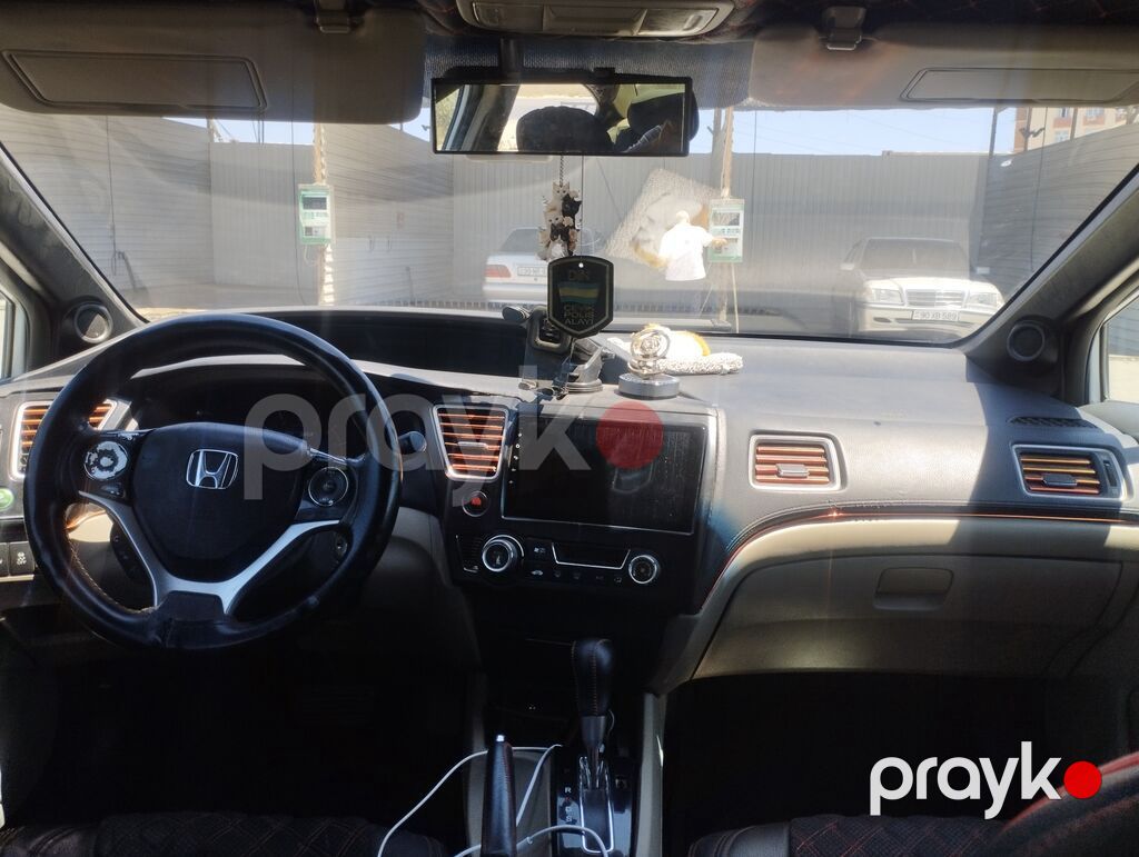 Honda Civic: 1.6 l 2013 il Sedan 77-XZ-518 — Avto, Mehdiabad (7)