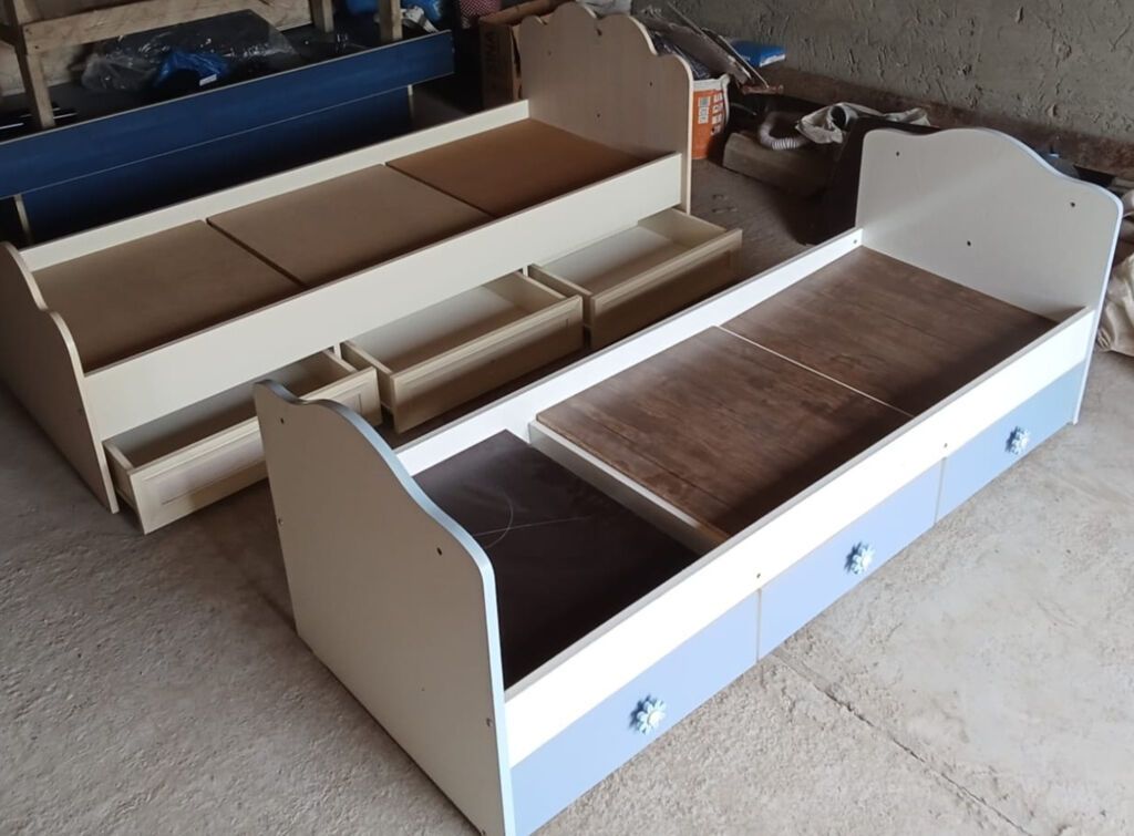 Uşaq/yekun çarpayı korpusu – altı çekmecəli, sandıqlı dizayn - Model — Mebel, Bakı