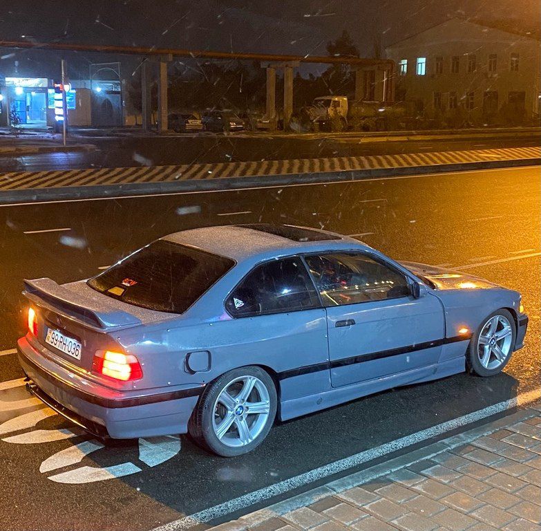 BMW 318, 1.8 L, 1995 il, 250 000 km — Avtomobillər, Bakı (2)
