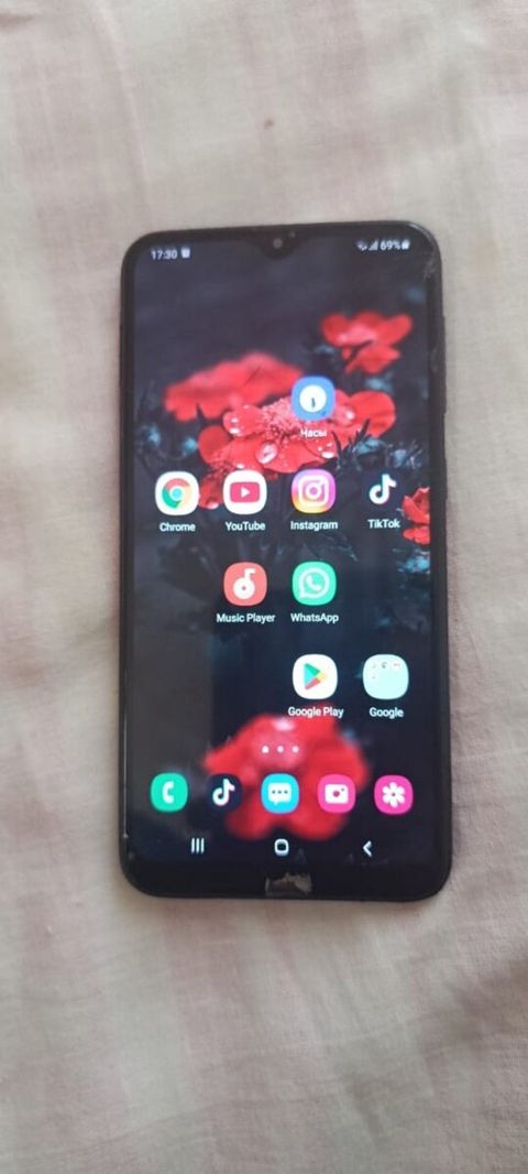 Samsung Galaxy A10 Black 32GB/2GB — Bakı