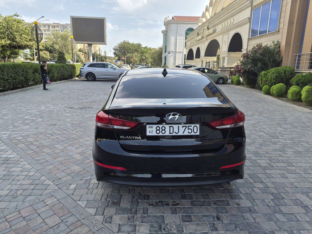 Hyundai Elantra, 2.0 L, 2018 il, 82 000 km — Avtomobillər, Bakı (5)