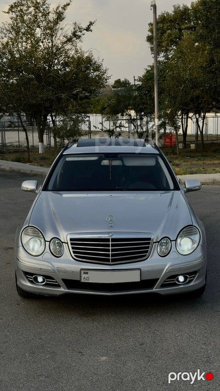 Mercedes E 220, 2.2 L, 2008 il, 150 000 km