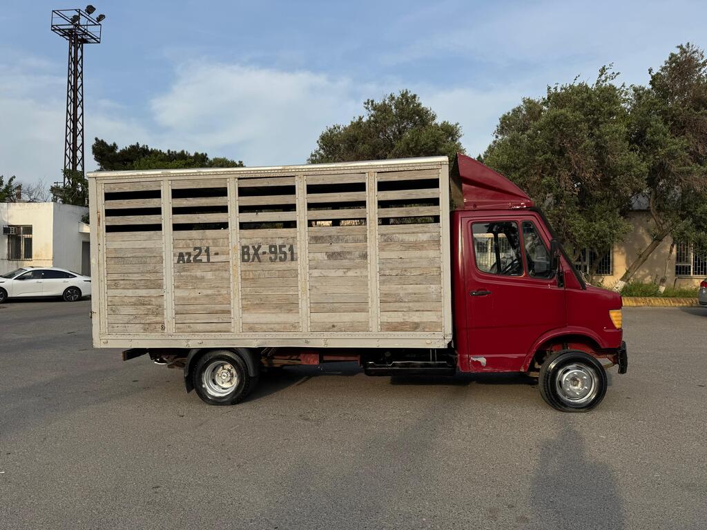 Mercedes 410 D, 2.9 L, 1991 il, 375 998 km — Yük maşınları, Bakı (3)