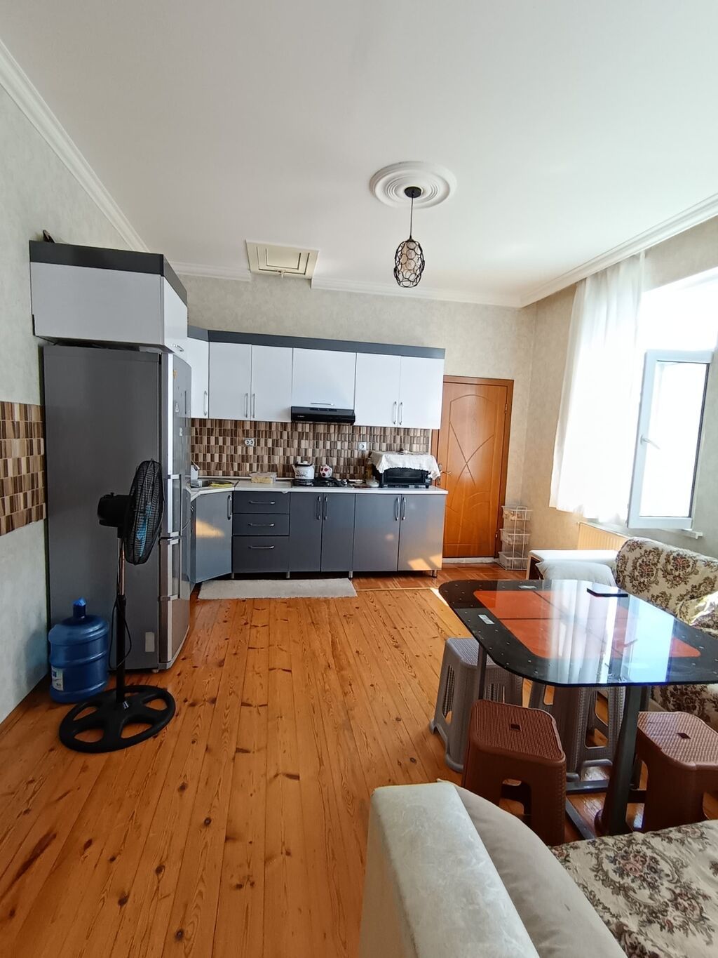 Xirdalan Avropa Qapilari Yaxinligi Ve 119 nomreli avtobus dayanacagina — Mebel, Masazır (7)