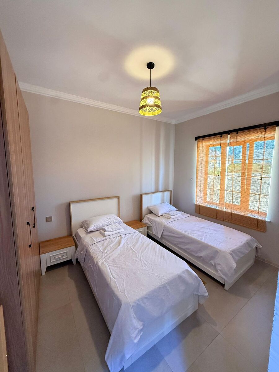 Bağ evi, Novxanı qəs — Ev, villa, Bakı (12)