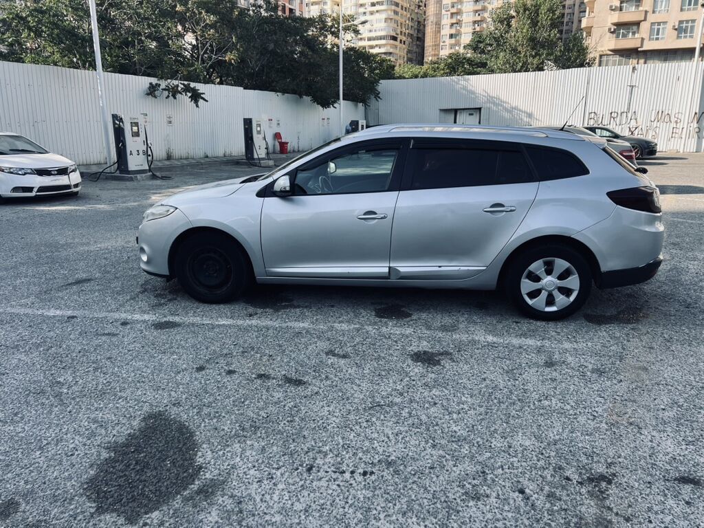 Renault Megane Estate (universaI) – gümüşü rəng Texniki və daxili — Avto, Bakı (7)