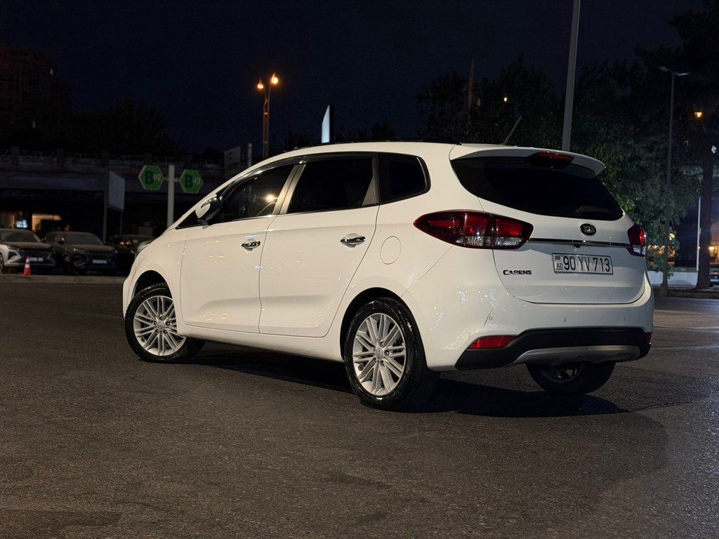Kia Carens, 1.7 L, 2017 il, 285 000 km — Avtomobillər, Bakı (6)