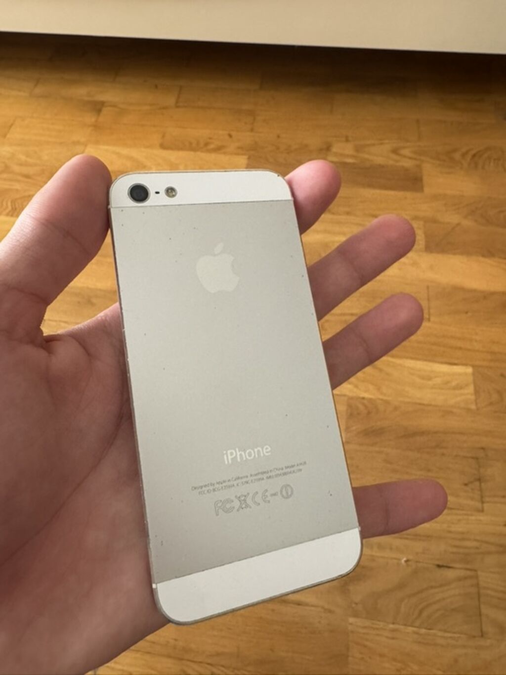 IPhone 5, Gümüşü — Apple iPhone, Bakı