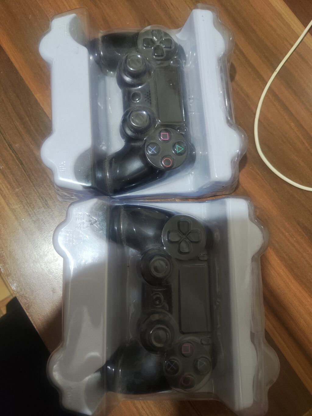 PlayStation 4 üçün simsiz DualShock tipli oyun pultları (2 ədəd) — Elektronika, Bakı (2)