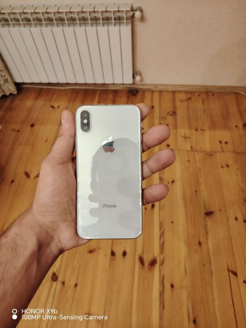 Apple iPhone X Silver 64GB/3GB — Bakı