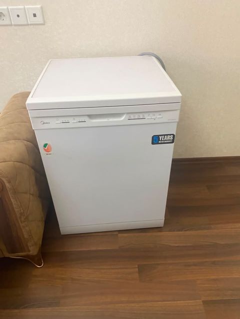 Masin Qabyuyan 350₼ satilir .Tezedir istifade olunmuyub .Unvan 20 — Bakı
