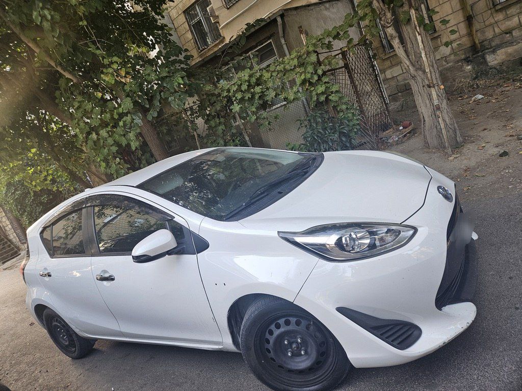 Toyota Aqua, 1.5 L, 0.87 kWh, 2018 il, 179 000 km — Avtomobillər, Bakı (8)