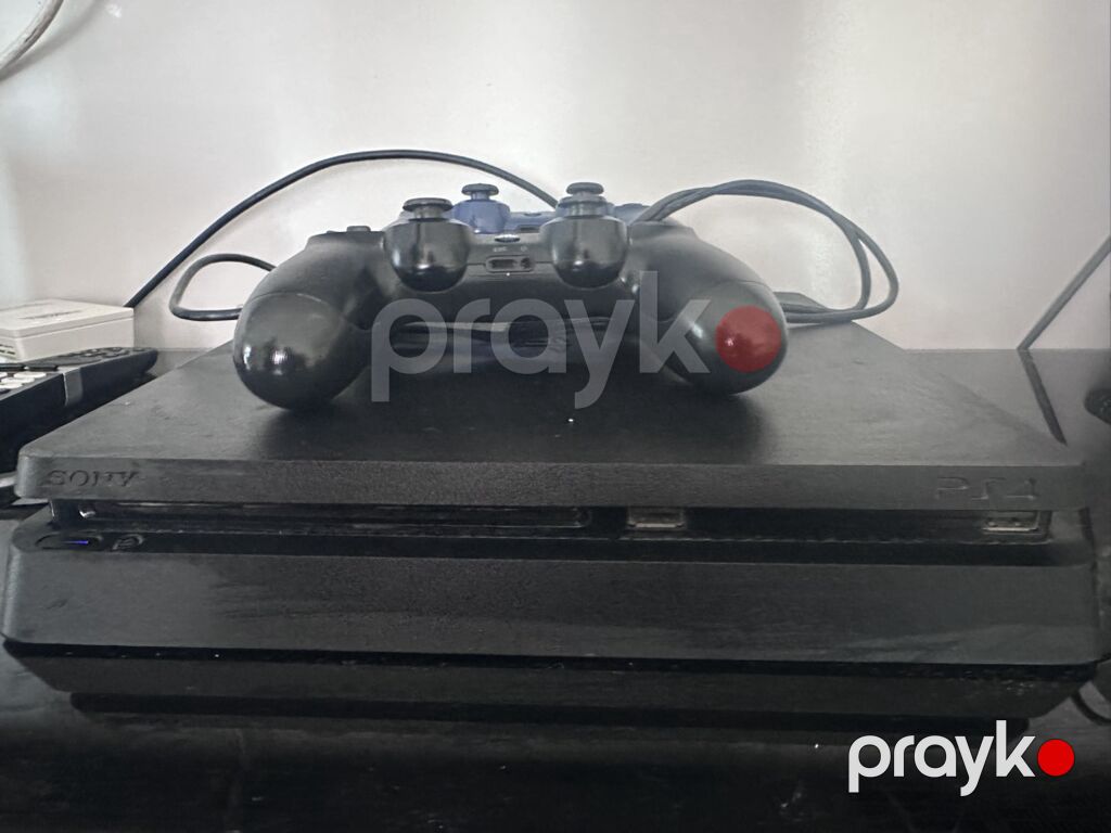 PlayStation 4 Slim oyun konsolu dəsti Xüsusiyyətlər: - Model: Sony — Oyun konsolları, Bakı (2)