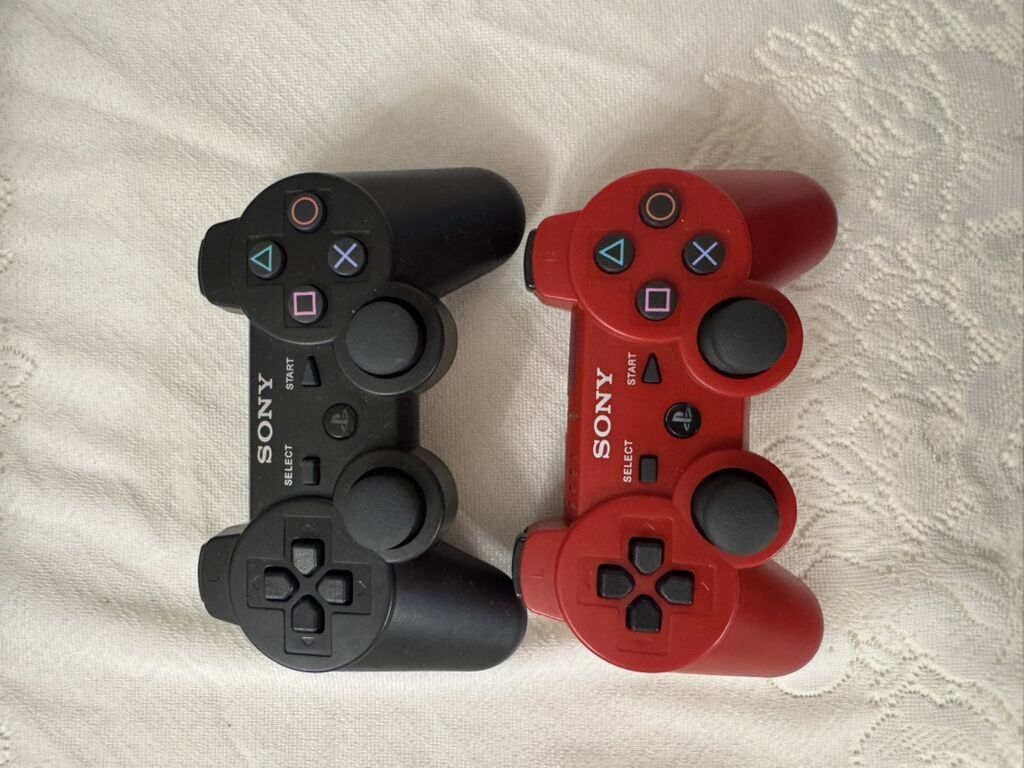 PlayStation 3 super slim 250 gb yaddas 15 oyun var 2 pultla verilir — Elektronika, Bakı (3)