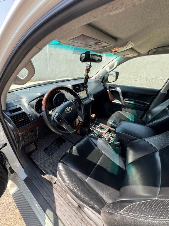 Toyota Land Cruiser Prado, 2.7 L, 2010 il, 270 000 km — Avtomobillər, Bakı (9)