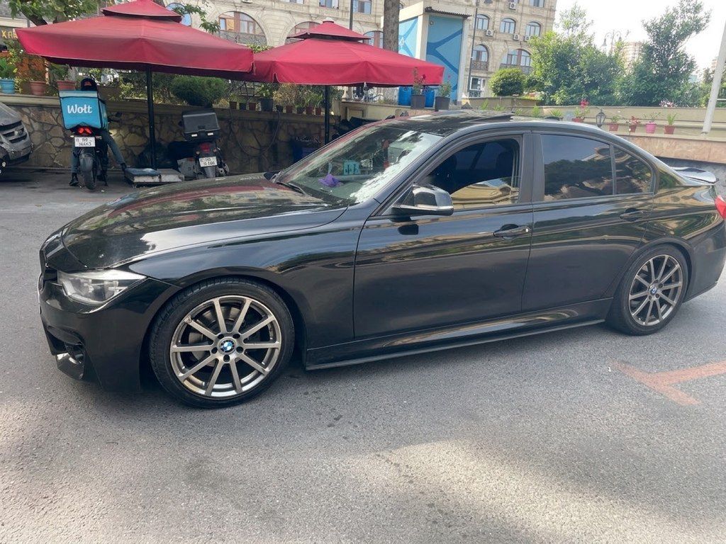 BMW 320, 2.0 L, 2013 il, 291 000 km — Avtomobillər, Bakı (10)