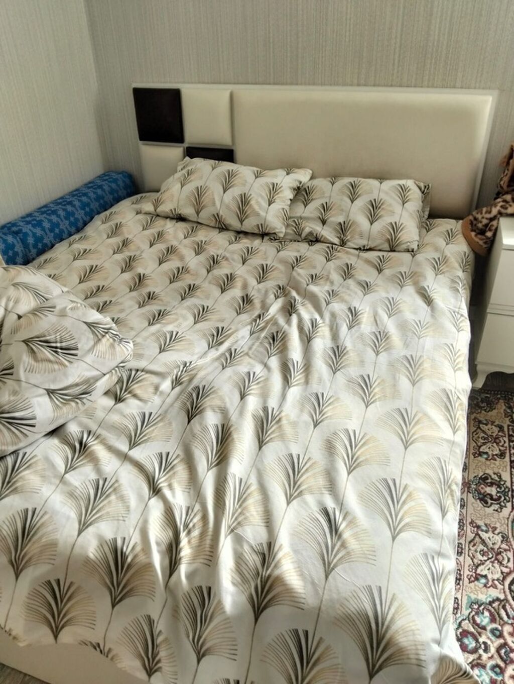 Çarpayı və yataq dəsti - İki nəfərlik çarpayı, yumşaq başlıqla — Mebel, Digah