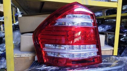 Mercedes Gl 164 arxa stop işığı — Bakı