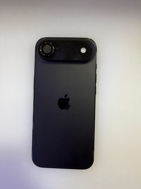 Apple iPhone Air Space Black 256GB/8GB — Bakı