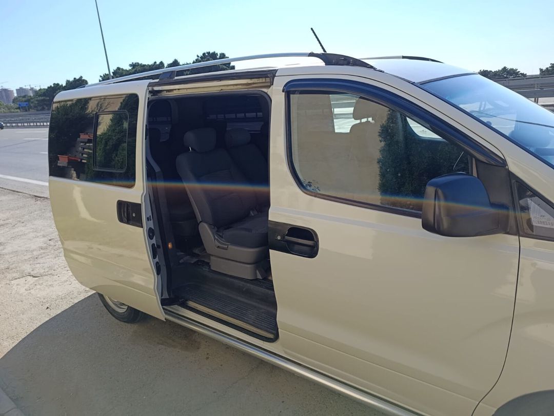 Hyundai H-1, 2011 il — Avtomobillər, Bakı (4)