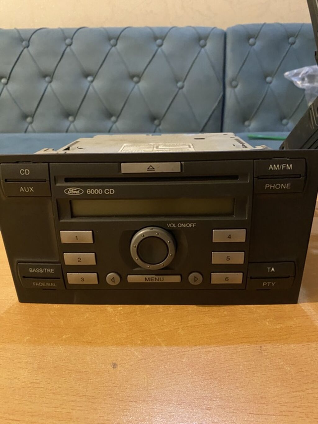 Ford Audio Systems “6000 CD” avtomobil maqnitofonu və ön konsol — Elektronika, Digah (3)