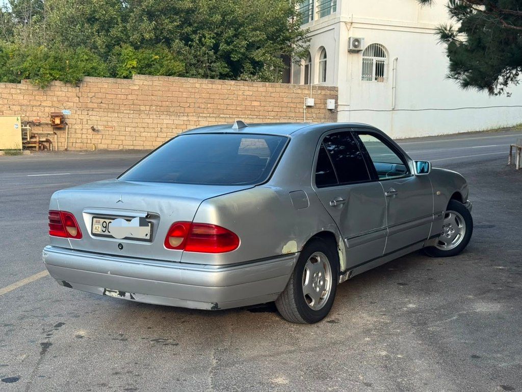 Mercedes E 200, 2.2 L, 1998 il, 299 566 km — Avtomobillər, Bakı (2)