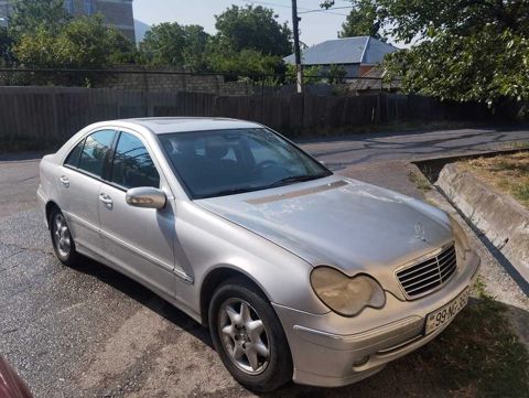 Mercedes C 200, 2.0 L, 2000 il, 370 000 km — Şəki