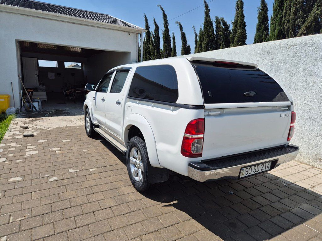 Toyota Hilux, 2.7 L, 2013 il, 101 000 km — Avtomobillər, Bakı (4)