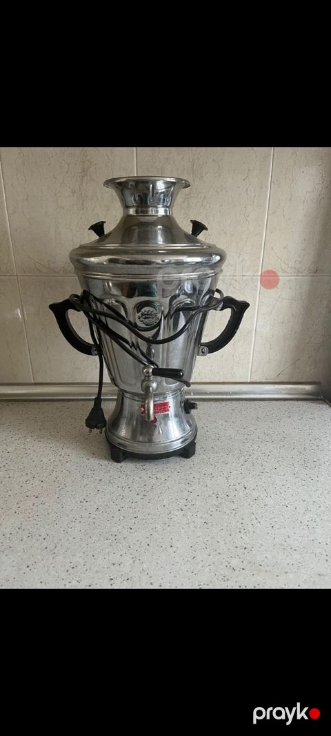 Elektrikli samovar satılır. Metal korpuslu, klassik dizayna malik — Xırdalan