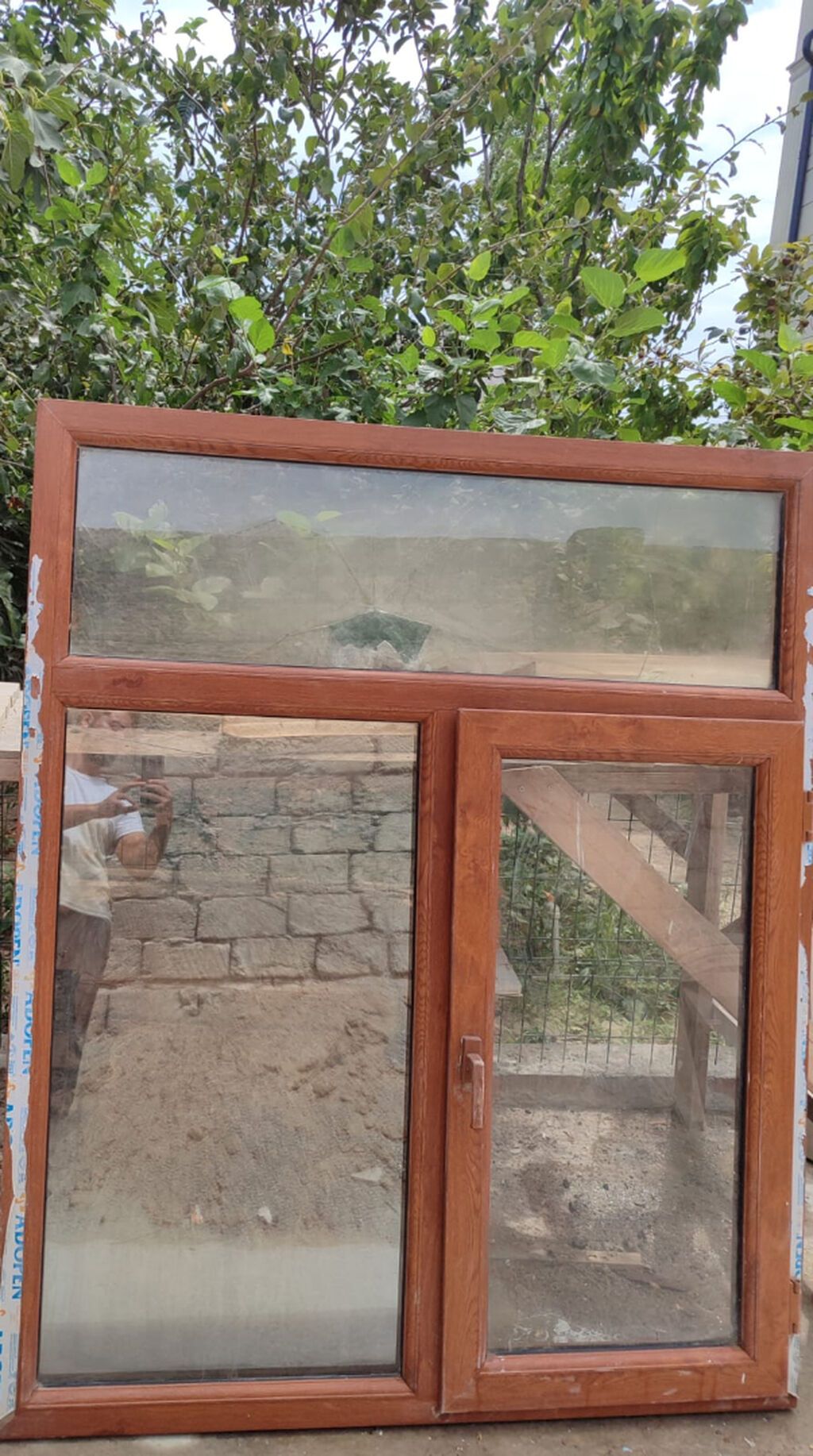 Pencere satilir Endirim olacaq HAVAYI verirem 70 azn Islenmisdi — Mallar, Bakı (2)