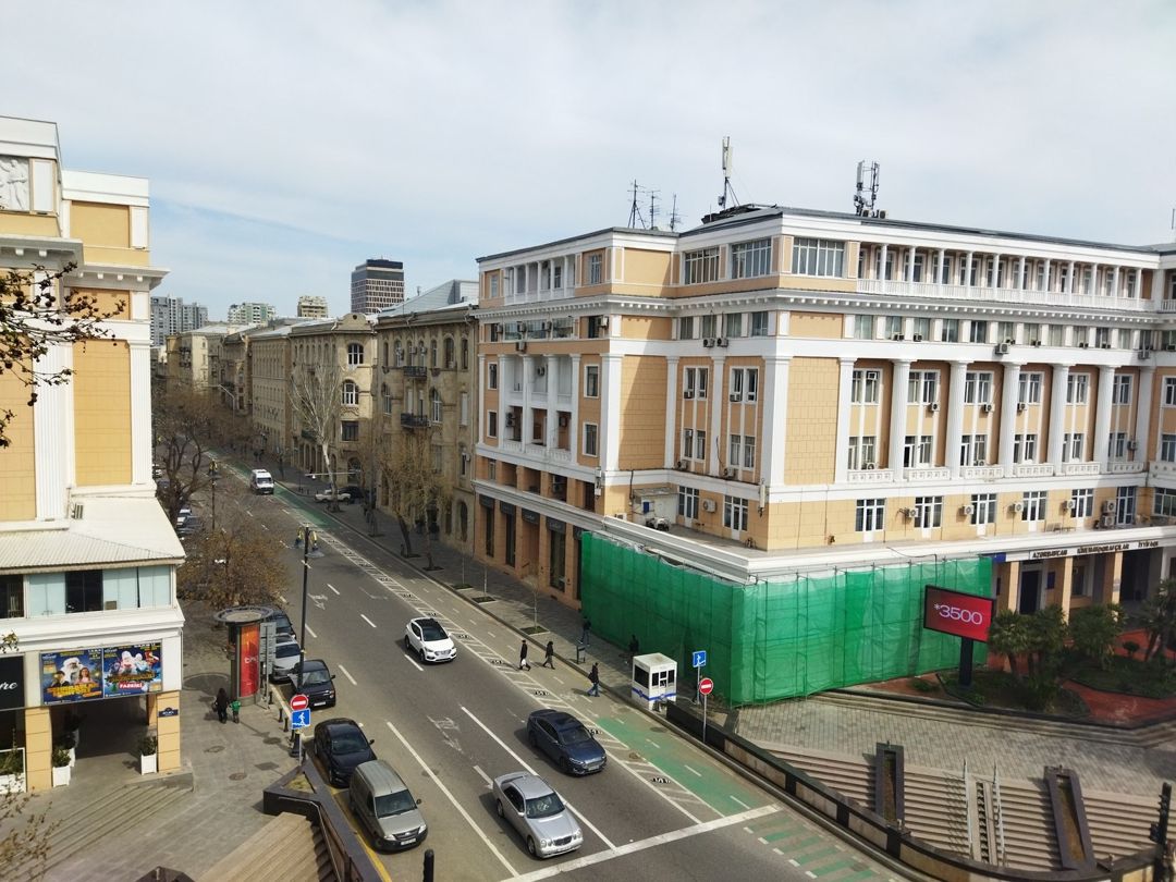 3-otaqlı mənzil kirayə verilir, Sahil m., 90 m² — Mənzil, Bakı (2)